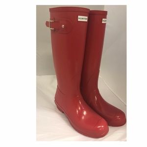 Hunter - Pillar Box Red